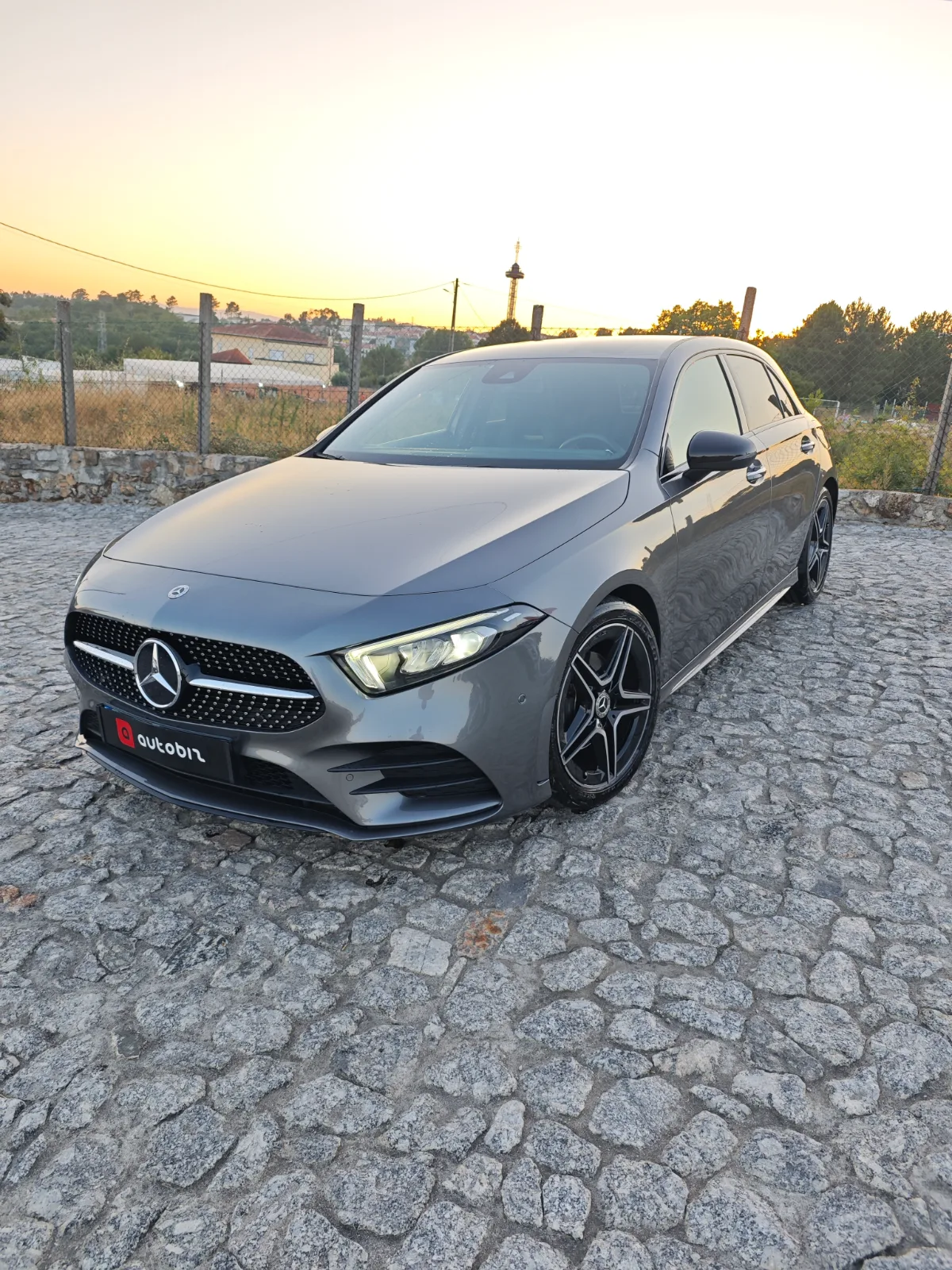 Mercedes-Benz A180D Amg Line Auto 8G-DCT usado à venda em Viseu